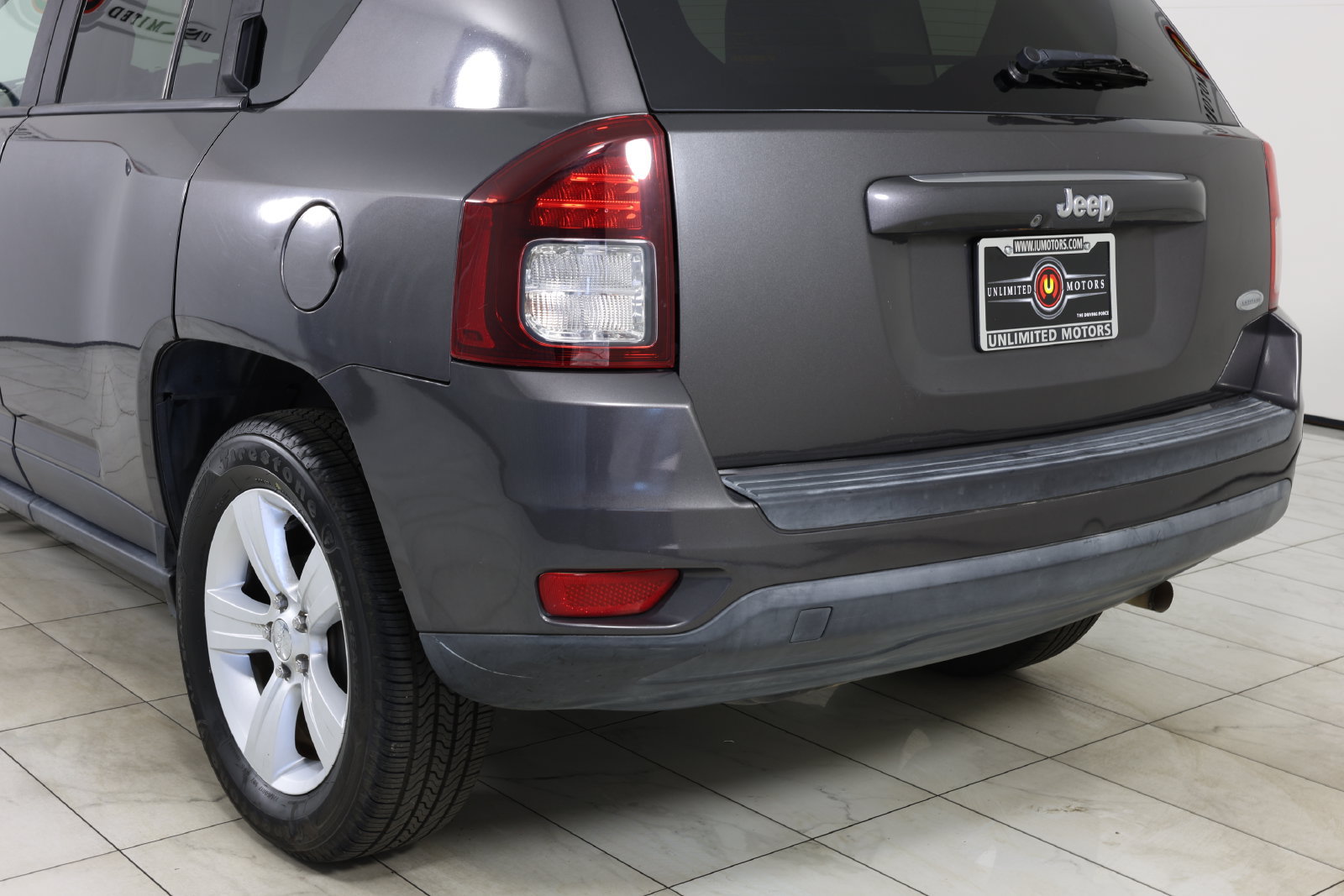 Used 2015 Jeep Compass Latitude w/ Sun/Sound Group FWD image 32