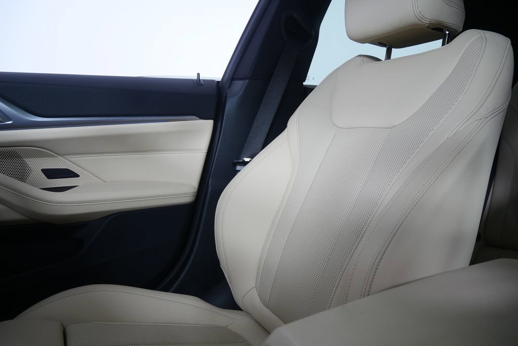 Certified 2024 BMW i4 eDrive35 w/ Premium Package RWD image 25