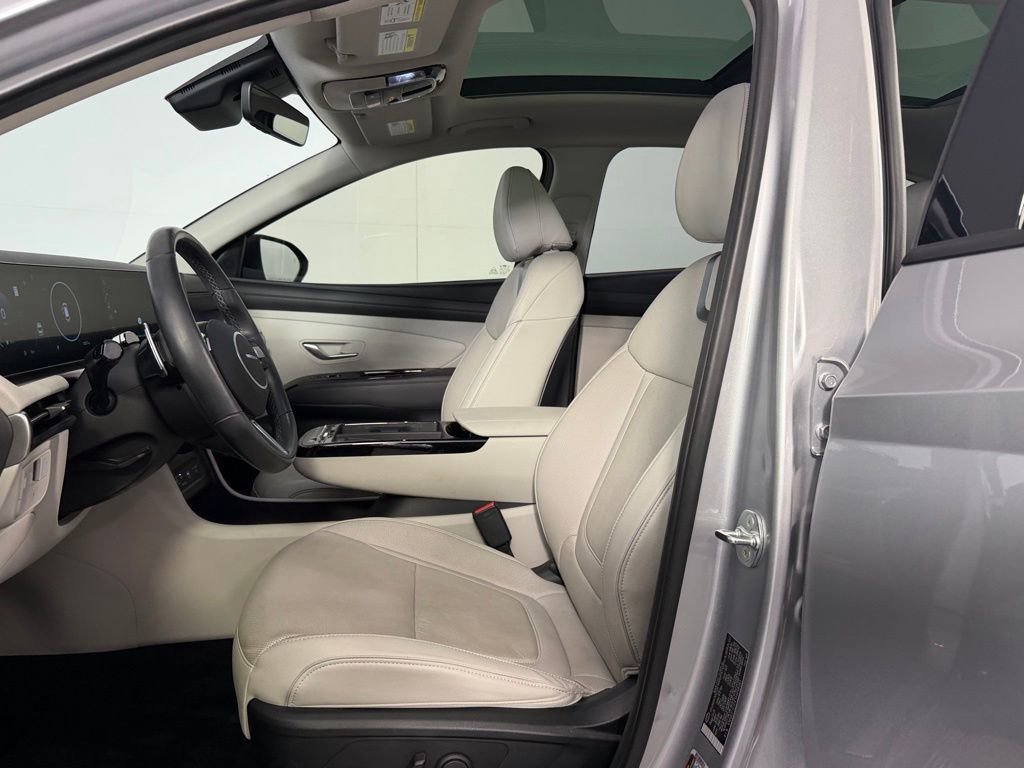 Used 2025 Hyundai Tucson Limited FWD image 22