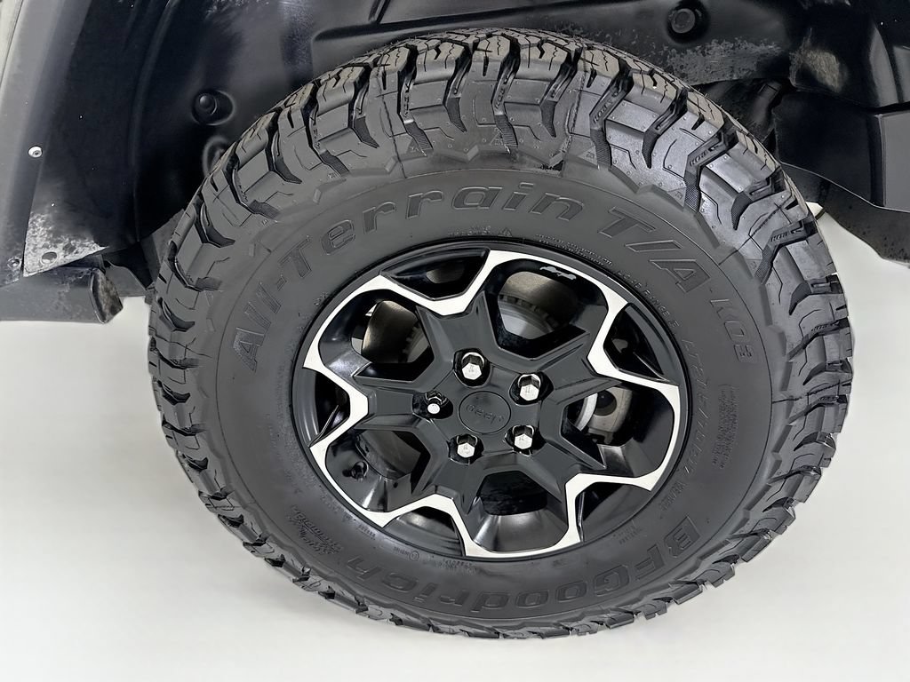 Used 2021 Jeep Wrangler Unlimited Rubicon 4xe w/ Steel Bumper Group AWD/4WD image 30