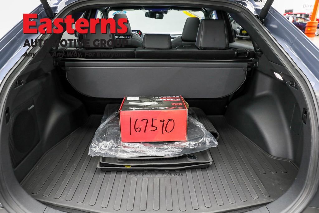 Used 2024 Subaru Solterra Touring image 9