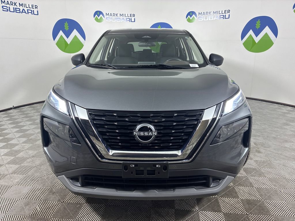 Used 2023 Nissan Rogue S AWD/4WD image 3