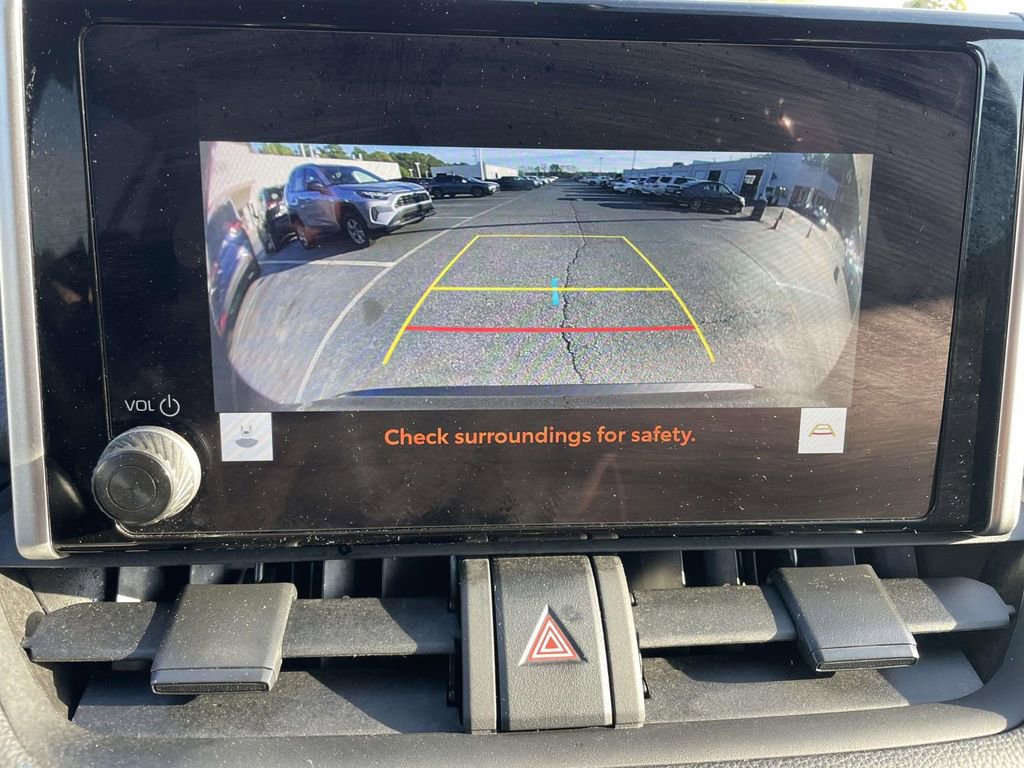 Used 2024 Toyota RAV4 XLE image 39