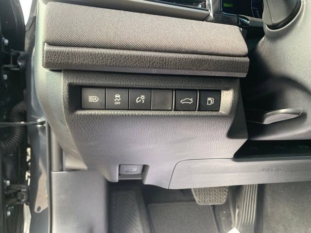 Used 2026 Toyota Camry LE FWD image 13