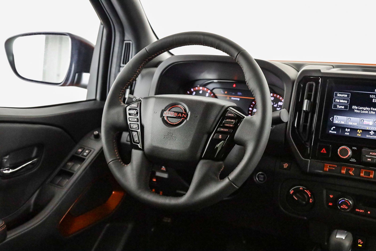 New 2025 Nissan Frontier PRO-4X w/ Pro Convenience Package image 21