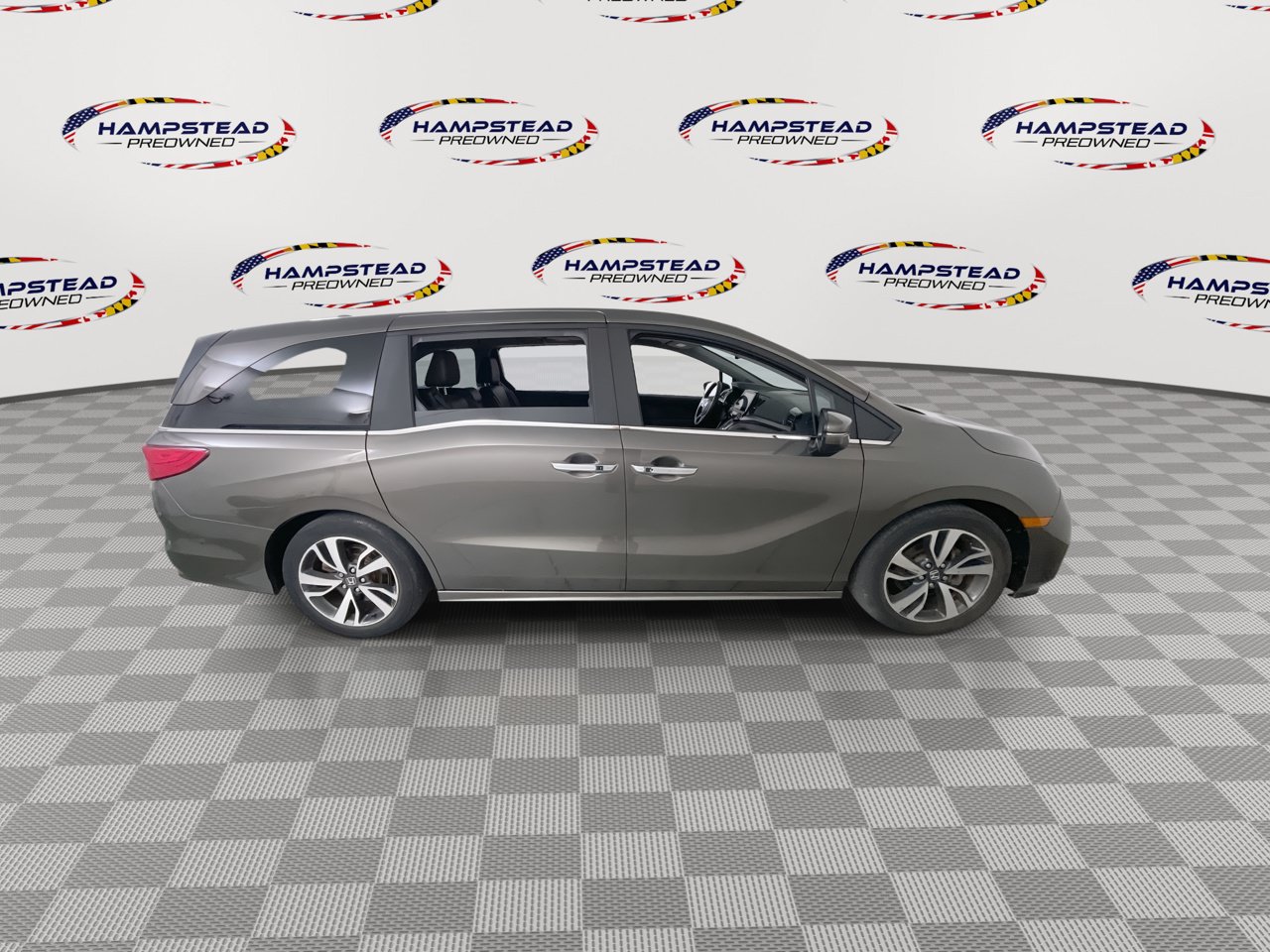Used 2023 Honda Odyssey Touring image 9