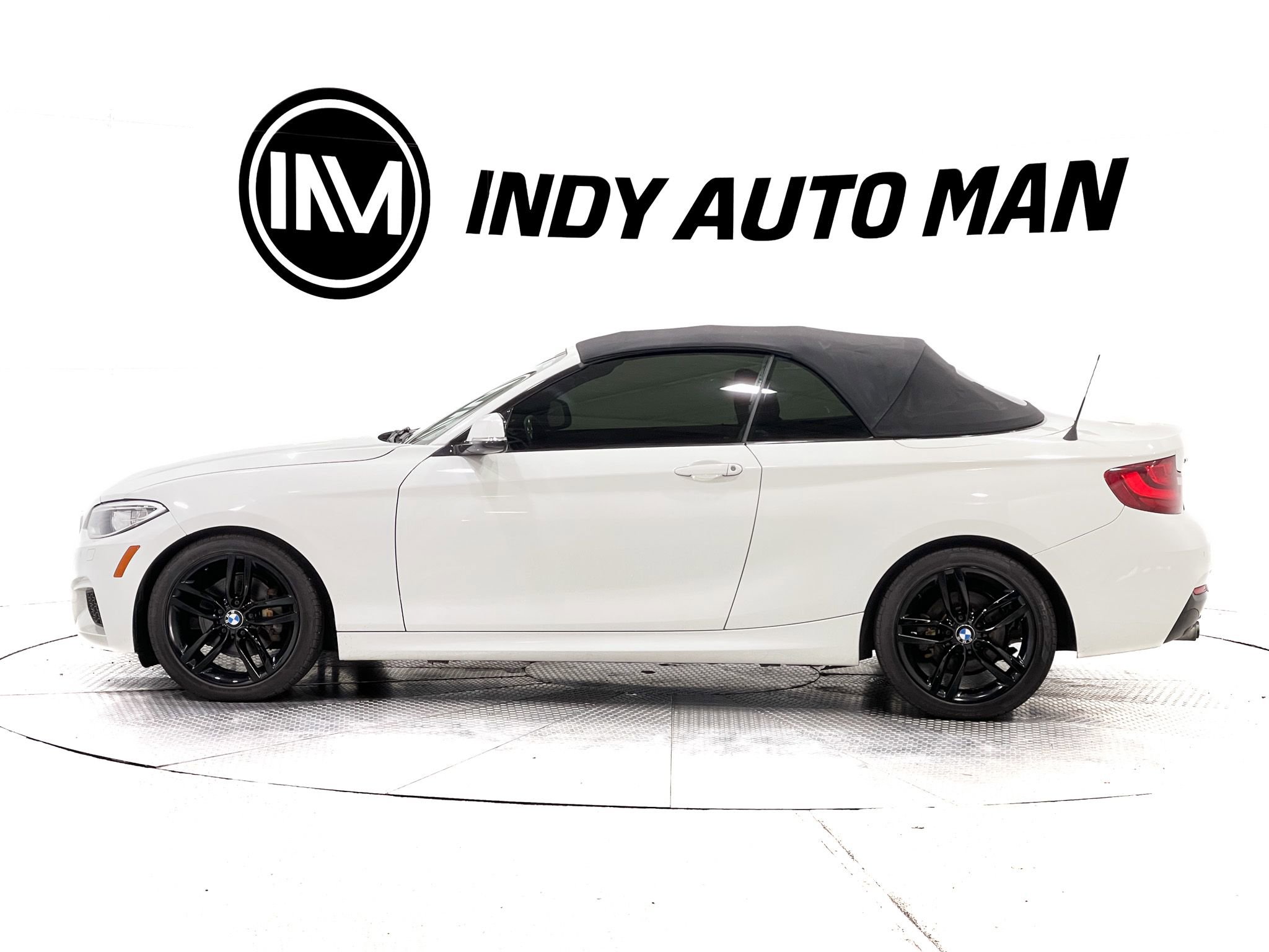 Used 2016 BMW 228i xDrive Convertible image 7