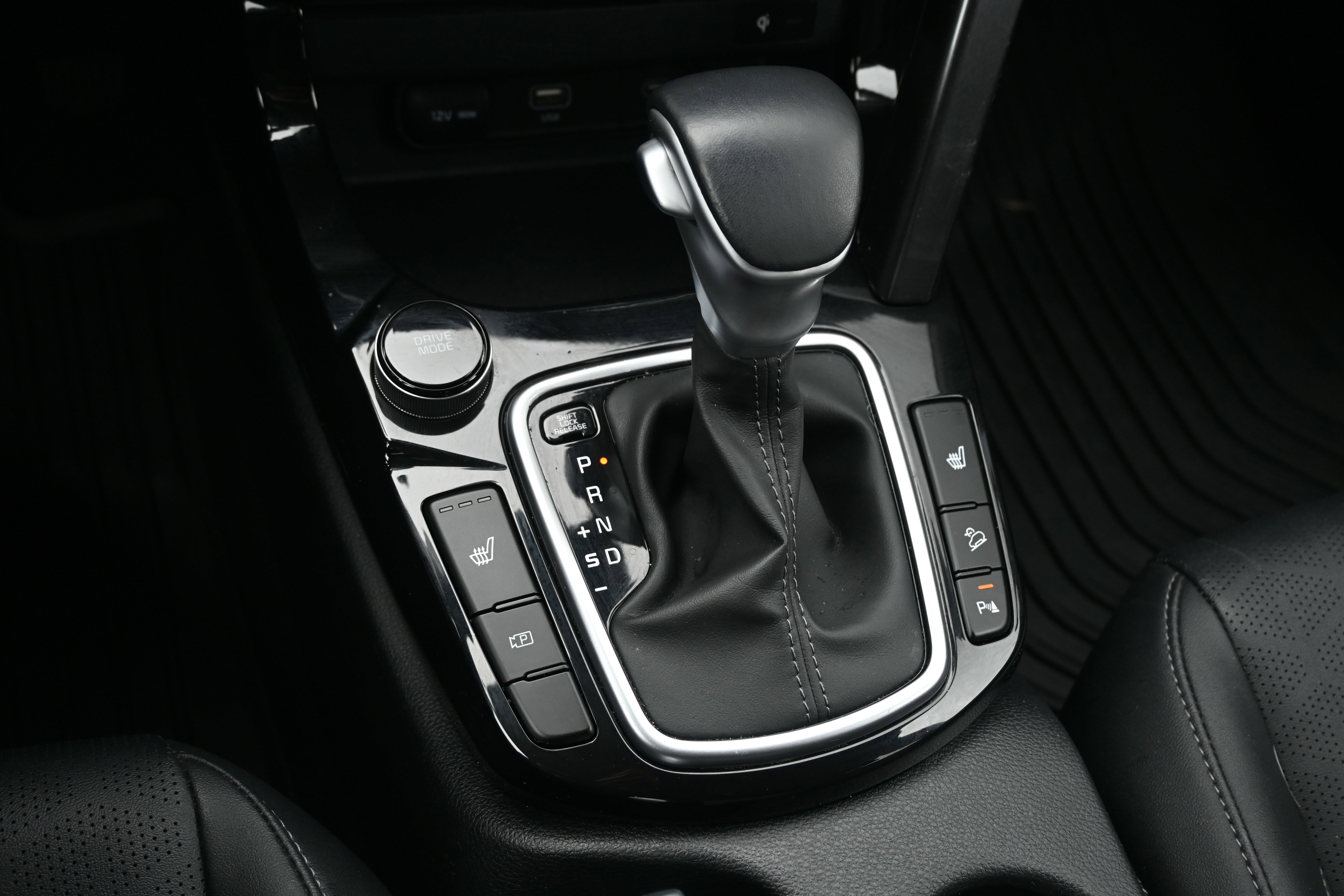 Used 2025 Kia Seltos EX image 19