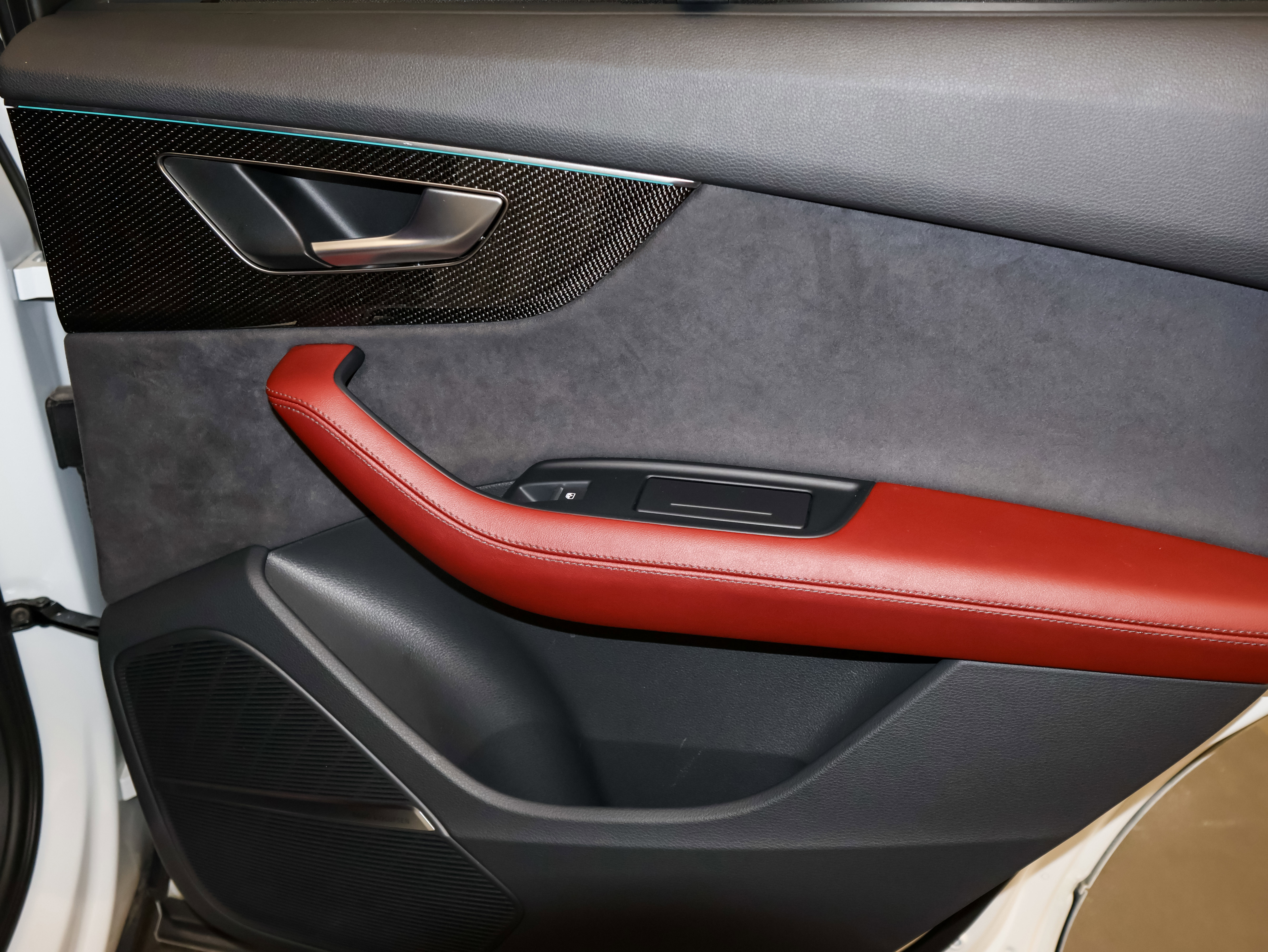 Used 2024 Audi SQ7 Premium Plus w/ Executive Package image 56