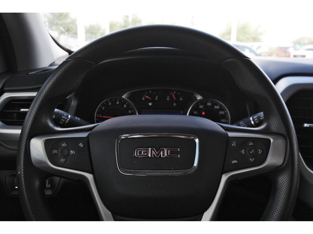 Used 2023 GMC Acadia SLE w/ Driver Convenience Package FWD image 9