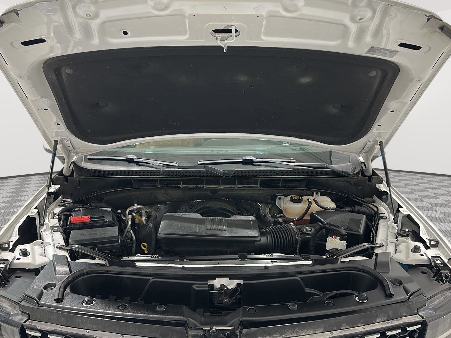 Used 2024 Cadillac Escalade ESV Premium Luxury w/ Performance Package AWD/4WD image 29