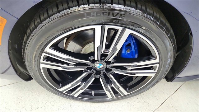 Used 2023 BMW i7 xDrive60 image 61