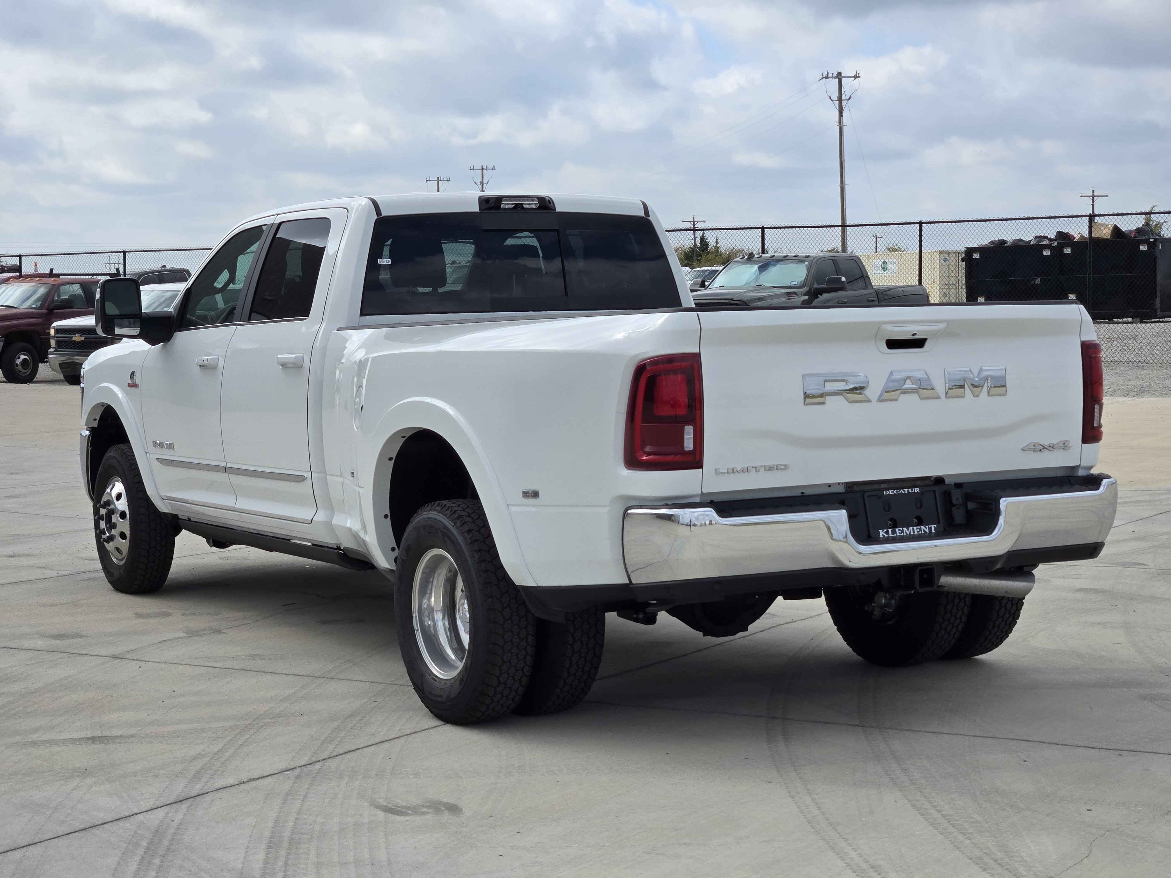 New 2027 RAM 3500 Limited AWD/4WD image 3