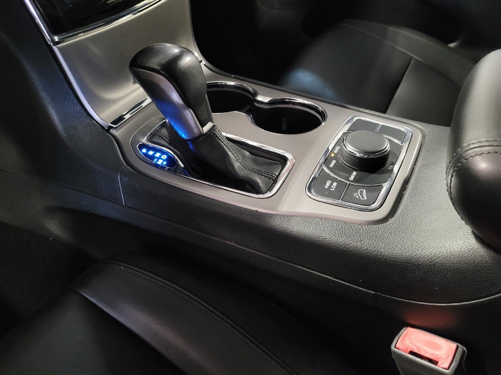 Used 2020 Jeep Grand Cherokee Limited w/ Trailer Tow Group IV image 26