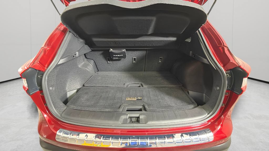 Used 2022 Nissan Rogue Sport SV AWD/4WD image 29