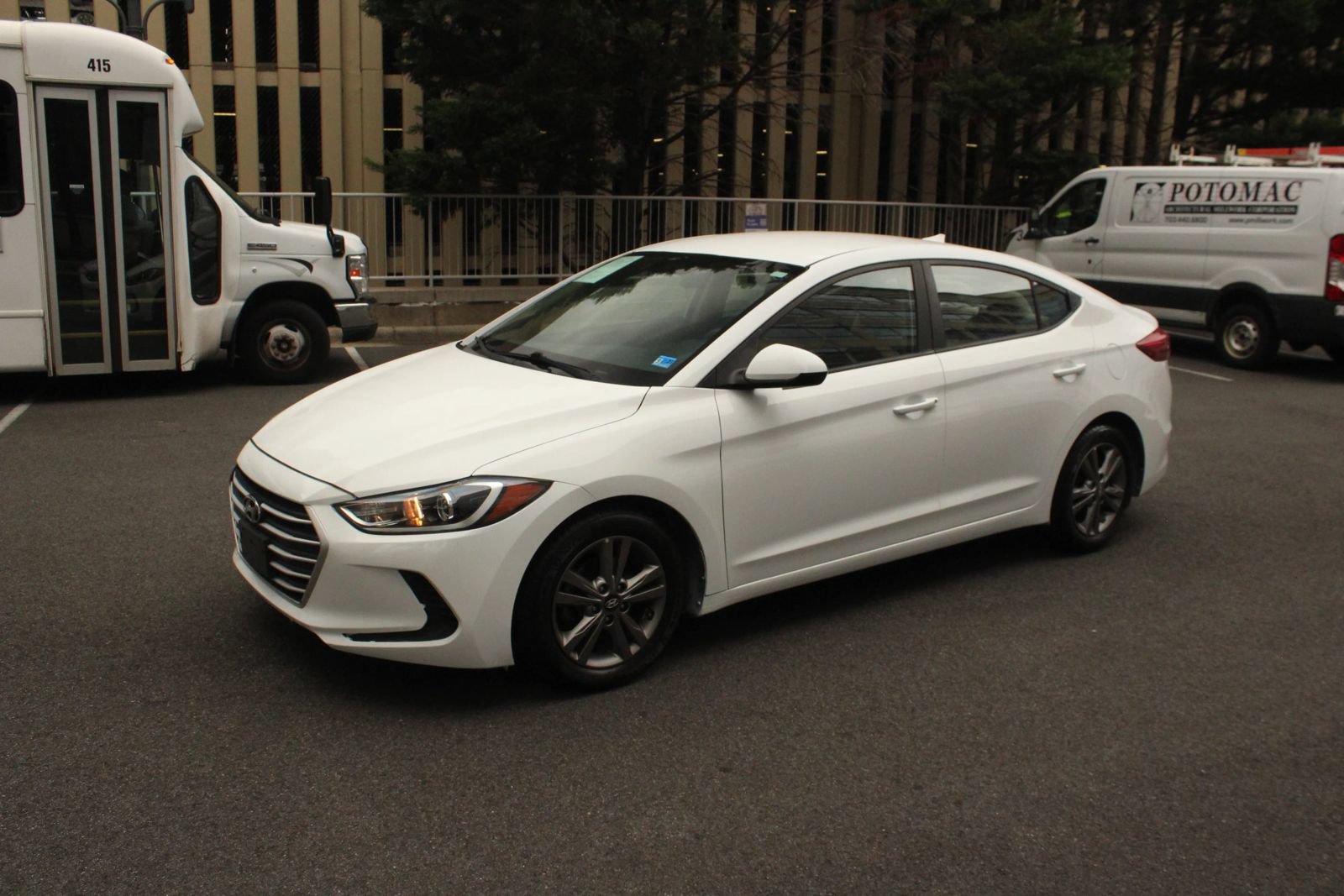 Used 2017 Hyundai Elantra SE FWD image 12