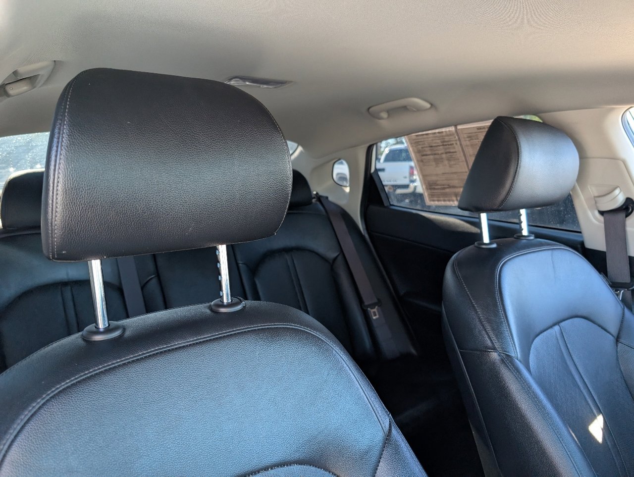 Used 2018 Kia Optima EX image 3