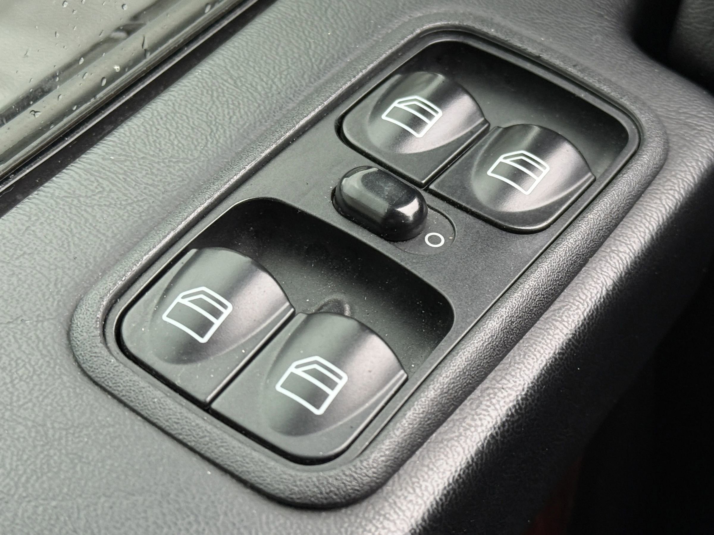 Used 2007 Mercedes-Benz G 55 AMG 4MATIC image 18