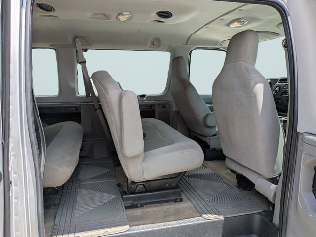 Used 2014 Ford E-350 and Econoline 350 XLT RWD image 15
