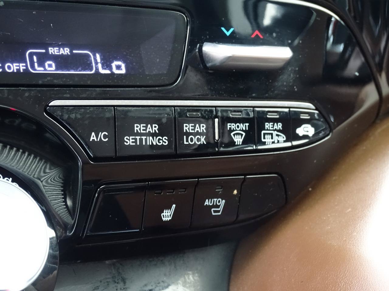 Used 2025 Acura MDX SH-AWD w/ Technology Package image 41