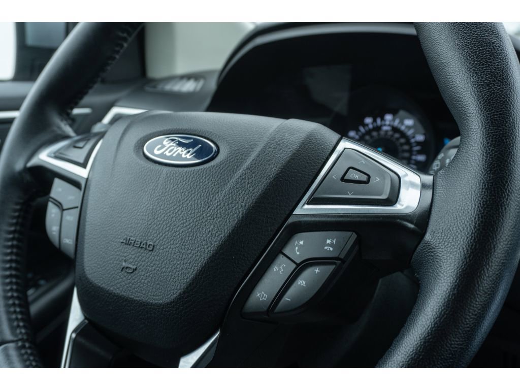 Used 2024 Ford Edge Titanium image 24