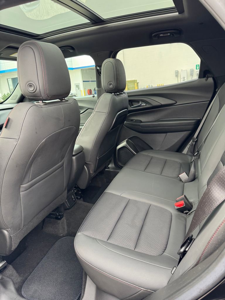 Used 2023 Chevrolet TrailBlazer RS w/ Sun and Liftgate Package image 31