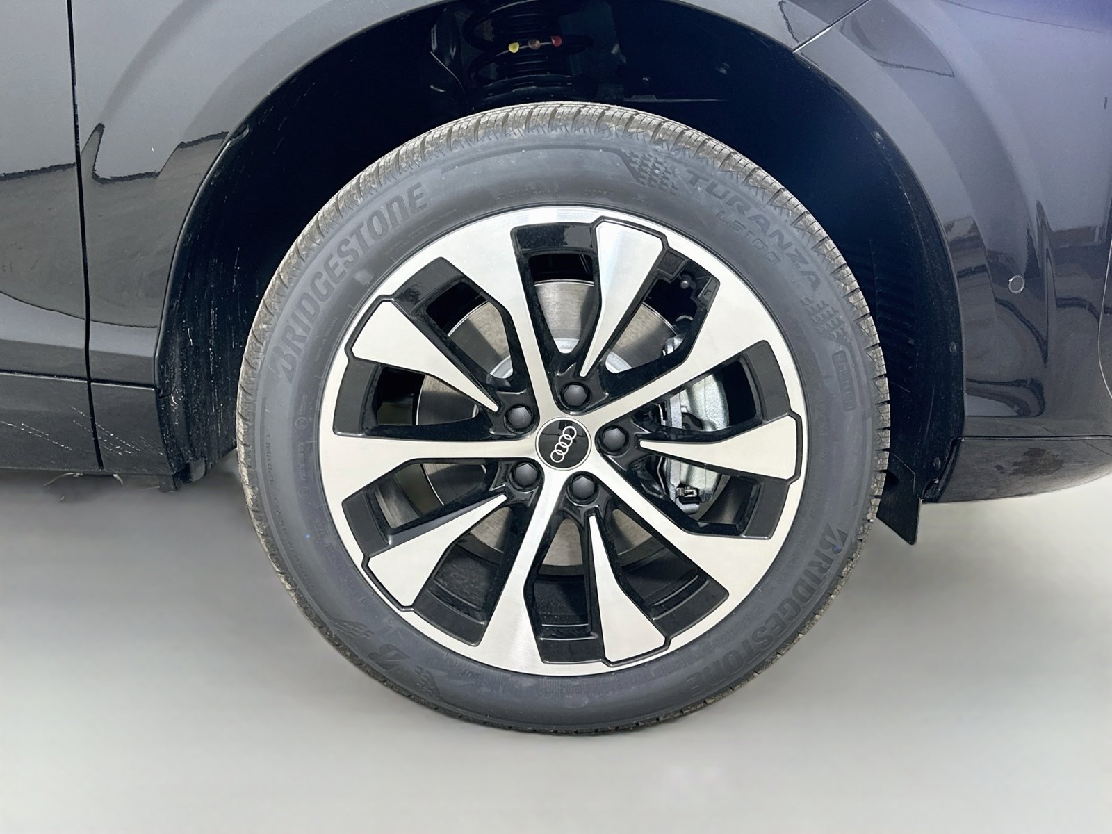 New 2026 Audi Q3 quattro 2.0T AWD/4WD image 11