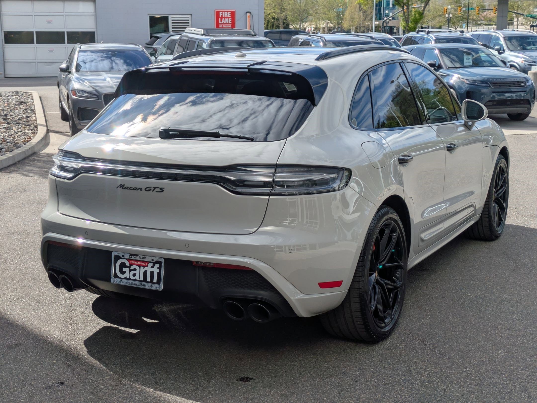 Used 2025 Porsche Macan GTS AWD/4WD image 3