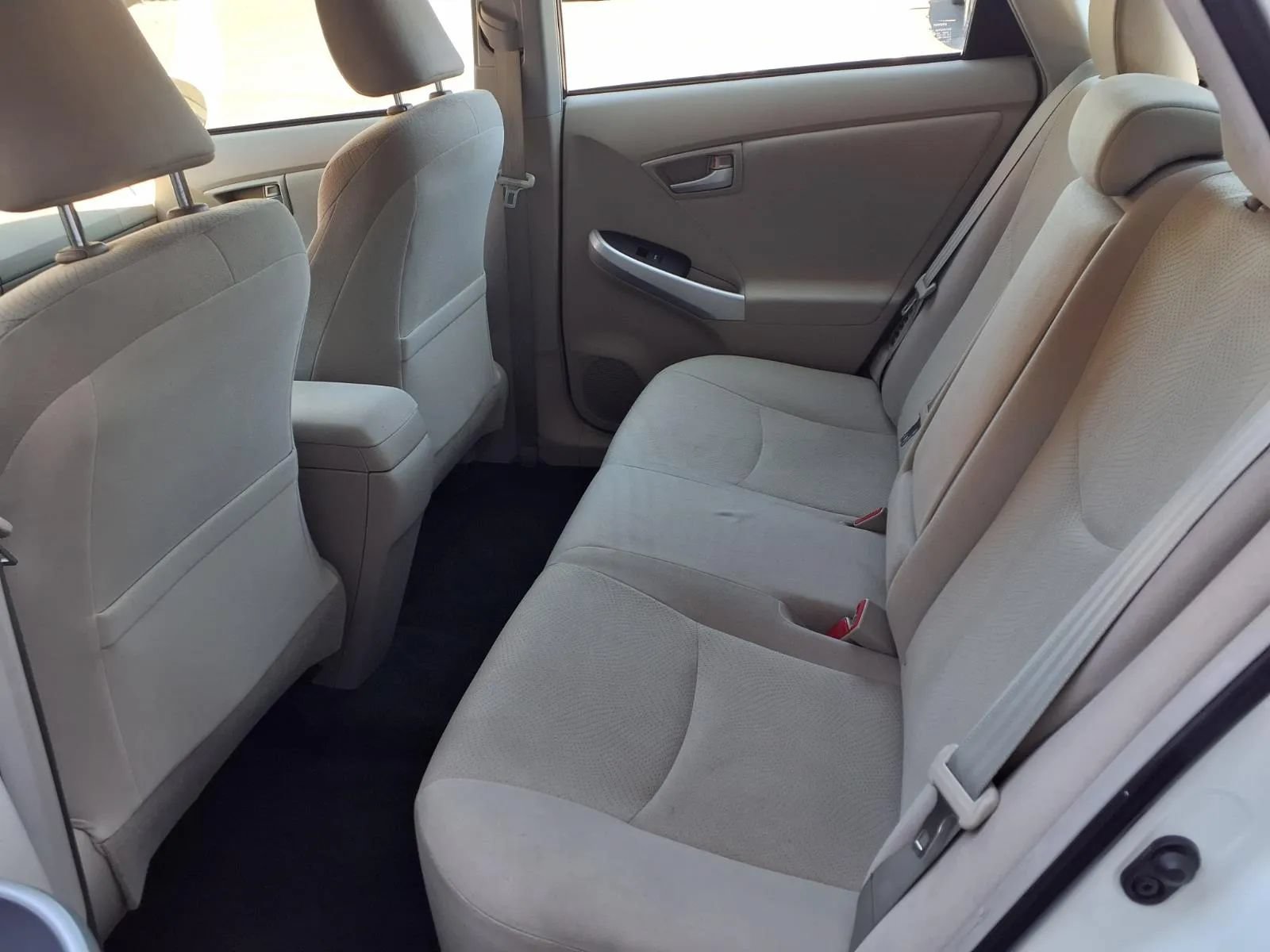 Used 2015 Toyota Prius Two FWD image 16