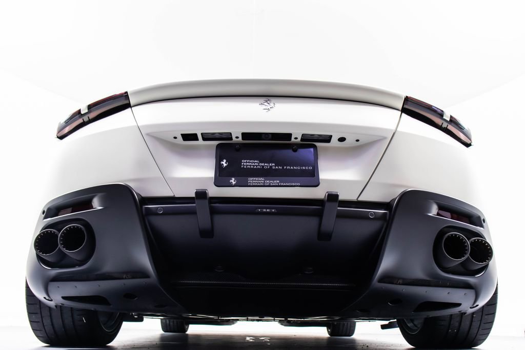 Certified 2022 Ferrari Roma image 23