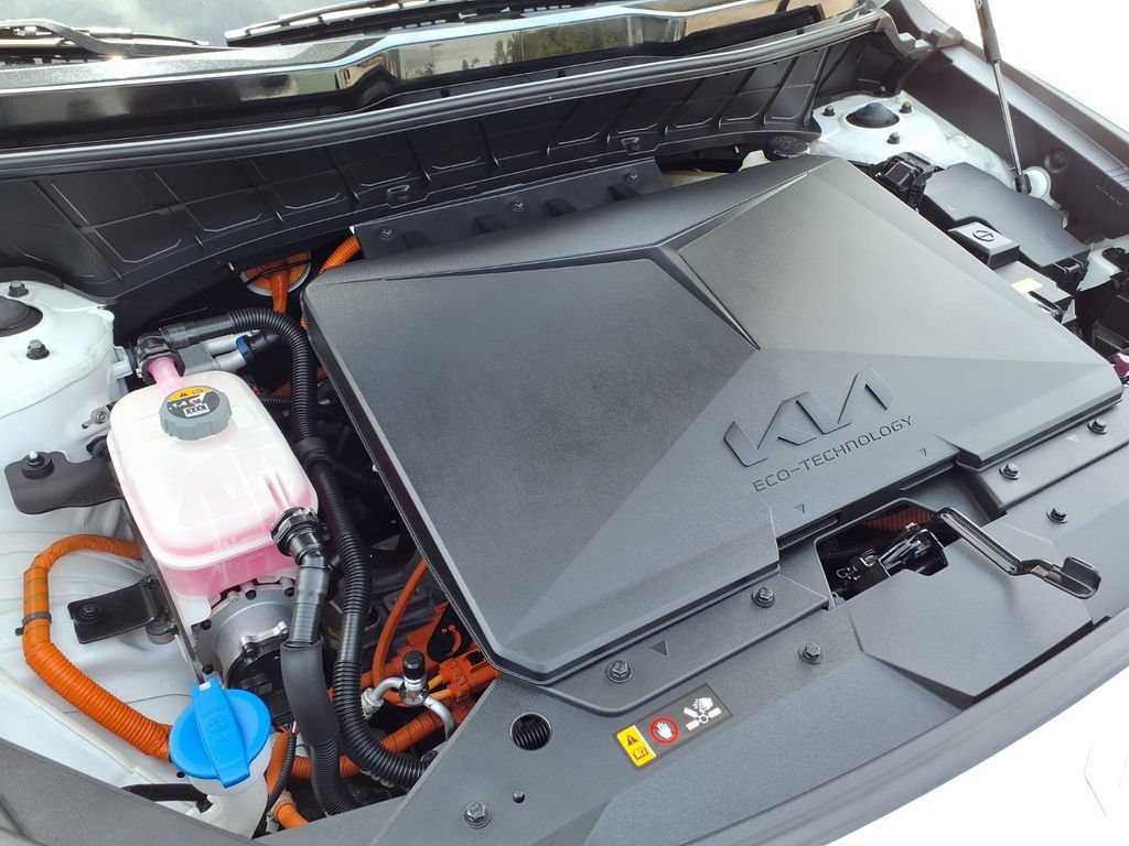 Certified 2023 Kia Niro Wave FWD image 24