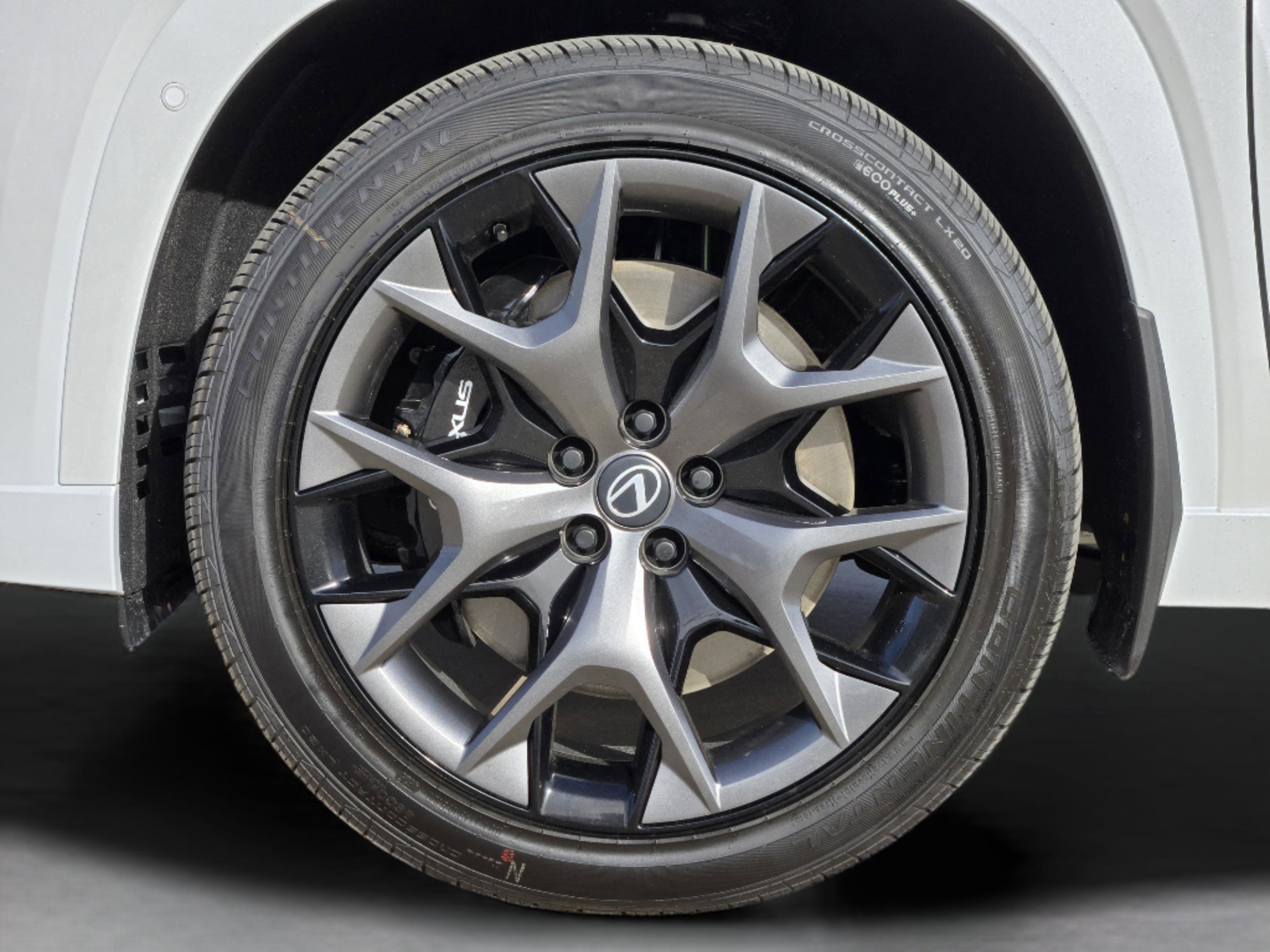 New 2026 Lexus TX 500h AWD image 7