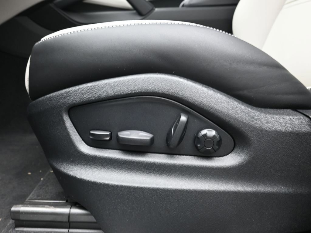 New 2026 Porsche Cayenne Coupe image 15