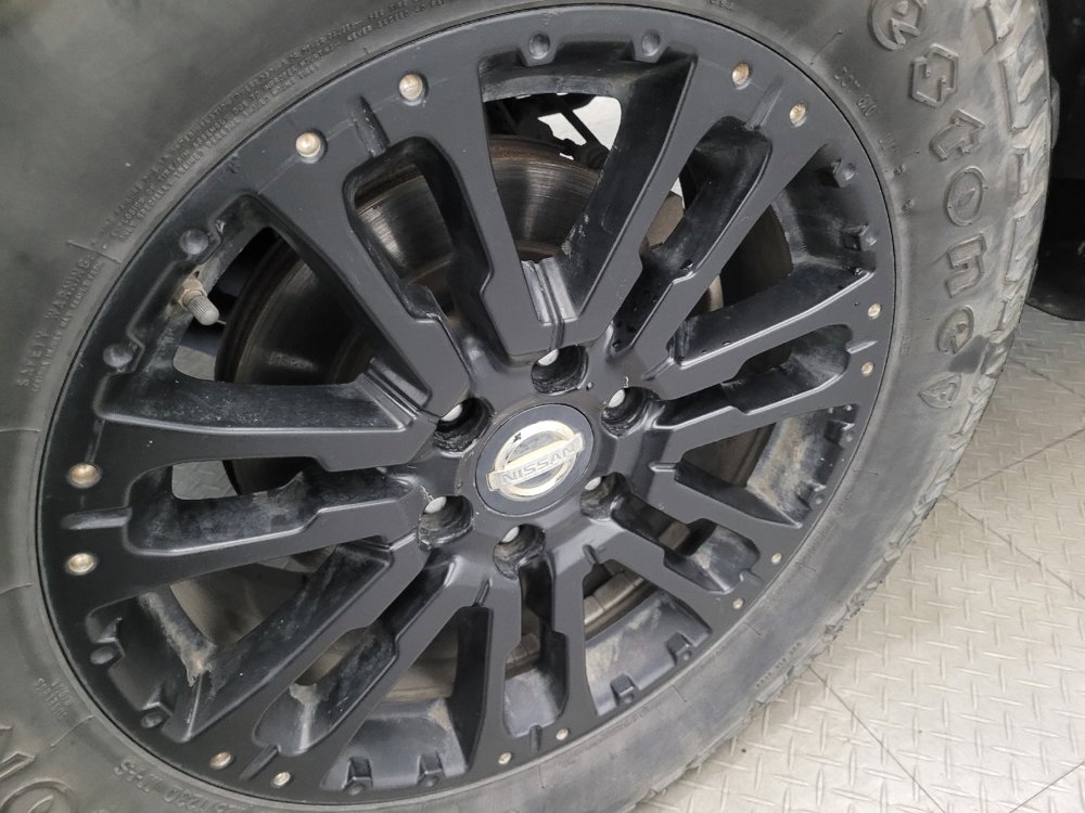 Used 2018 Nissan Titan SL image 31