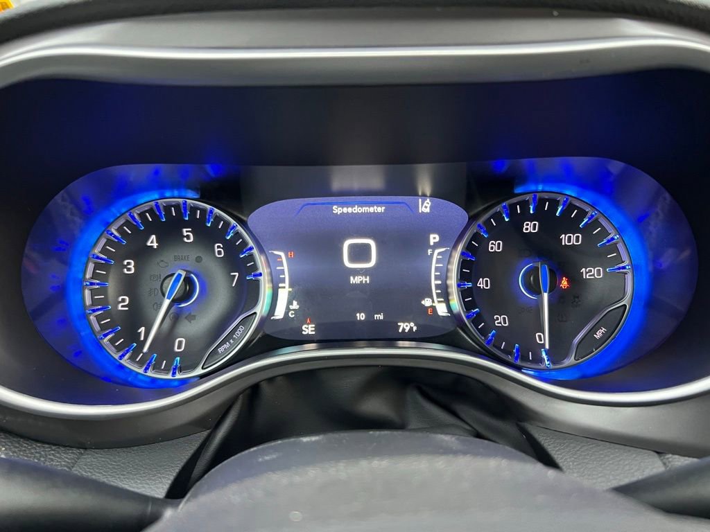 New 2026 Chrysler Pacifica Select image 13