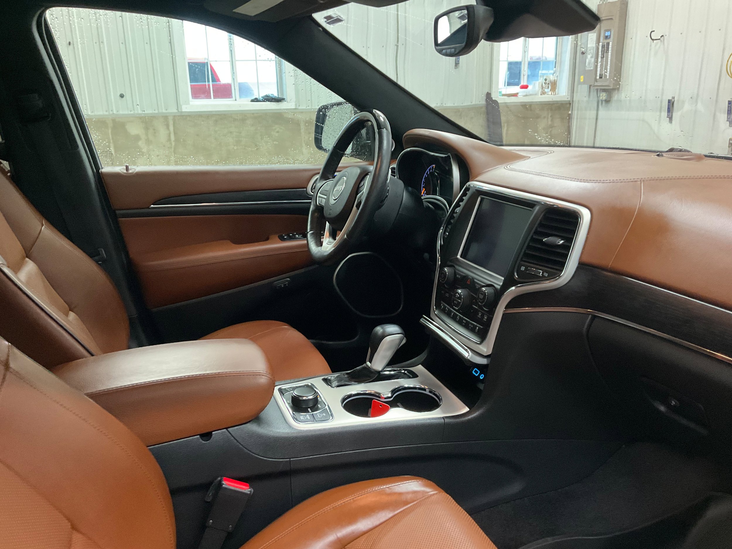 Used 2018 Jeep Grand Cherokee Summit AWD/4WD image 33