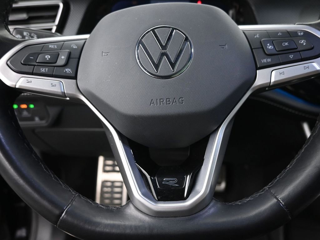 Used 2024 Volkswagen Atlas Cross Sport SEL Premium R-Line image 15