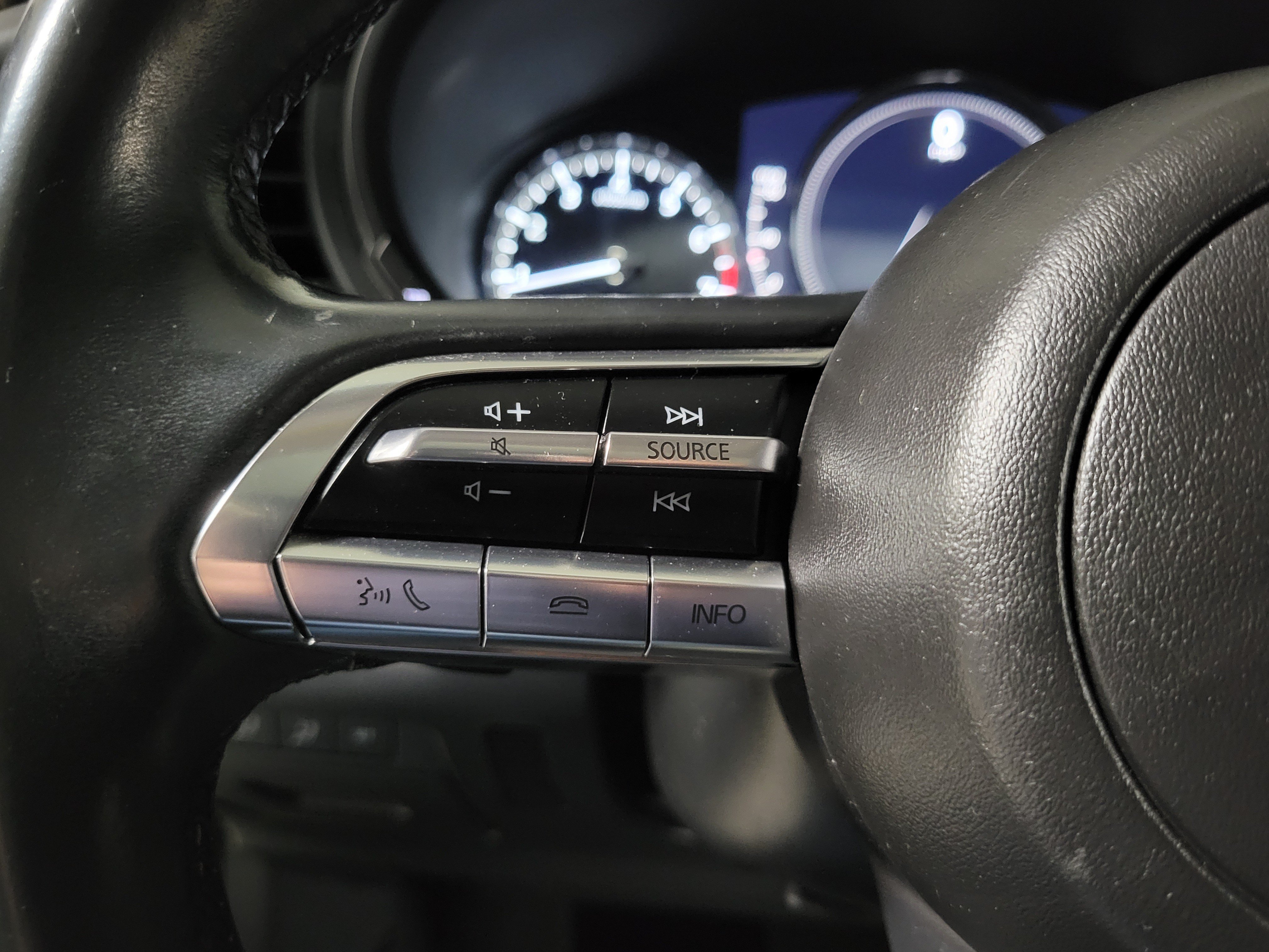 Used 2020 MAZDA CX-30 FWD w/ Premium Package image 26