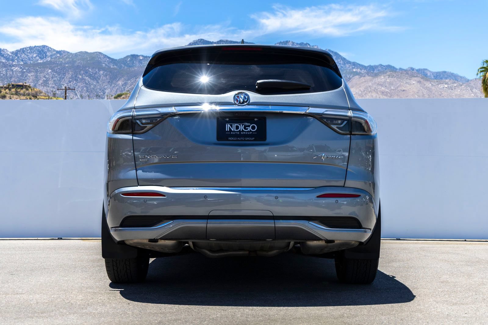 Used 2023 Buick Enclave Avenir w/ Avenir Technology Package AWD/4WD image 9