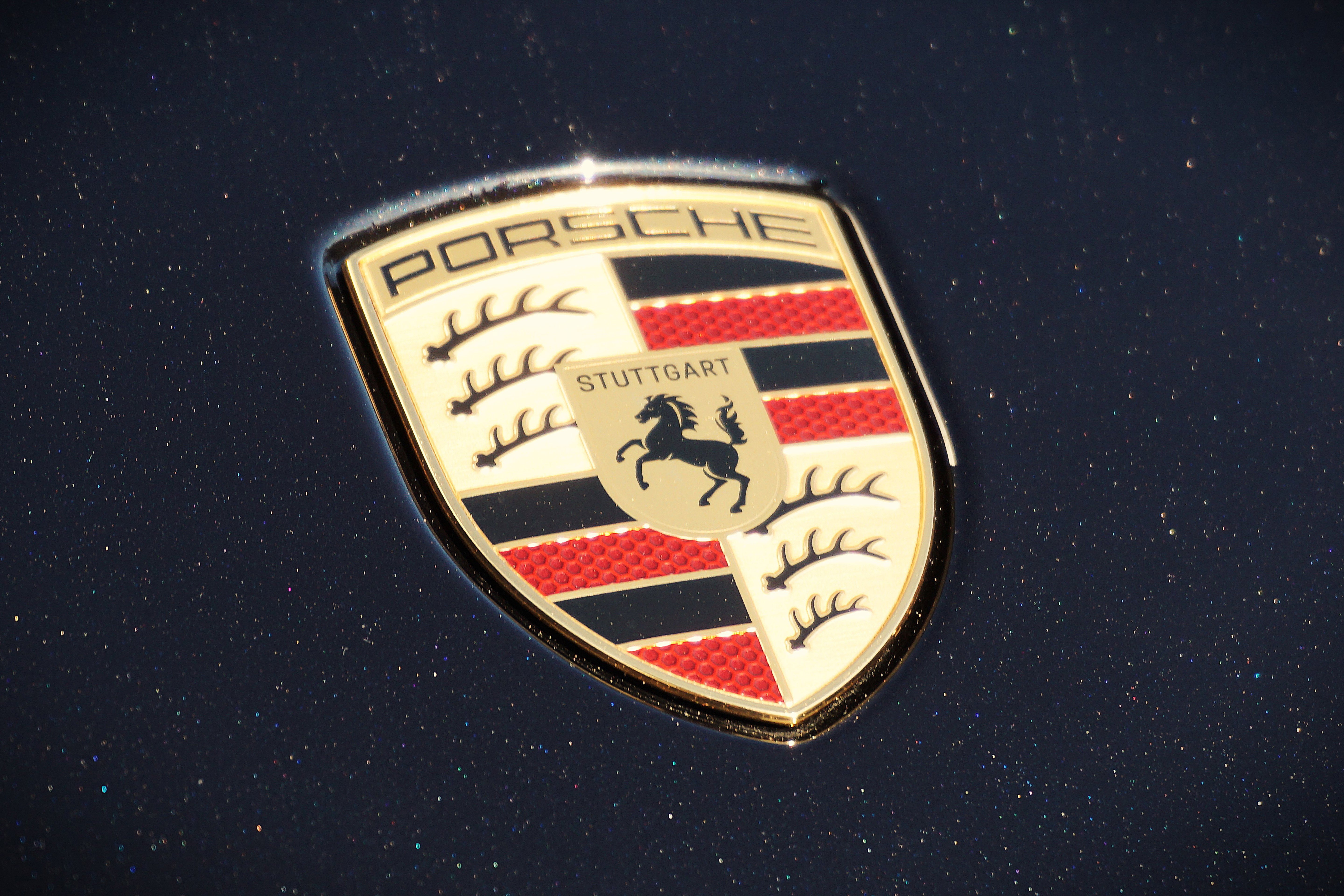 New 2026 Porsche Taycan 4S AWD/4WD image 15