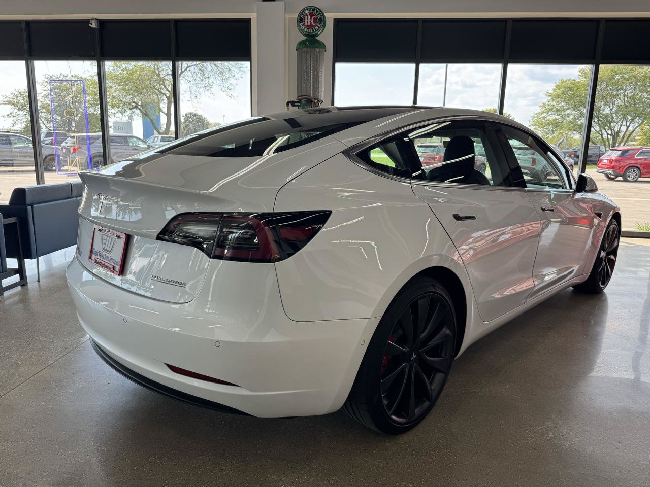 Used 2020 Tesla Model 3 Performance AWD/4WD image 13