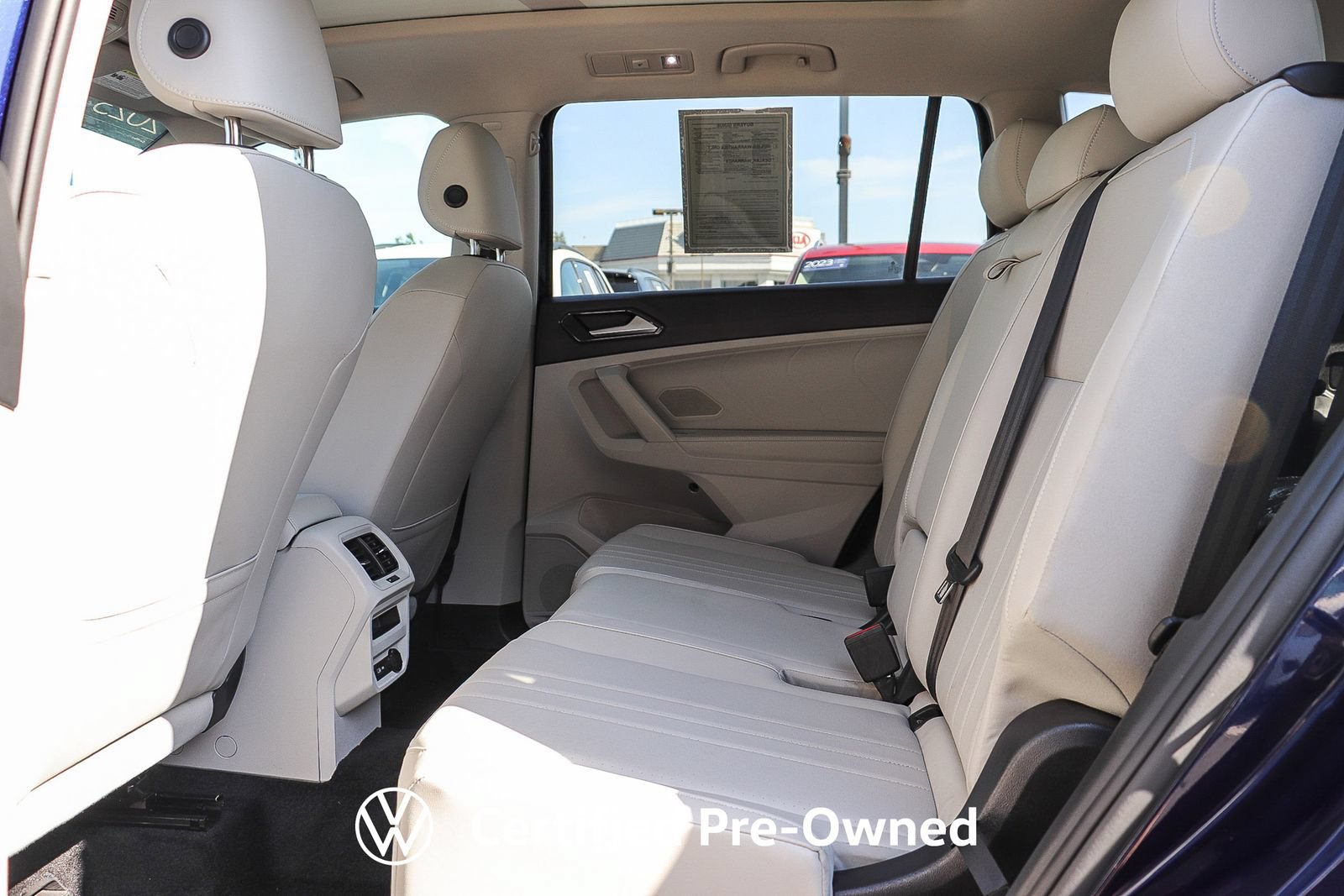 Used 2023 Volkswagen Tiguan SE w/ Panoramic Sunroof Package FWD image 20