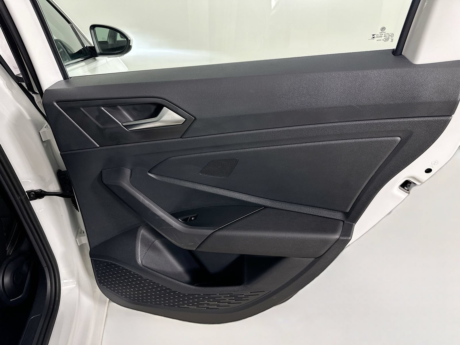 Used 2024 Volkswagen Jetta SE FWD image 37