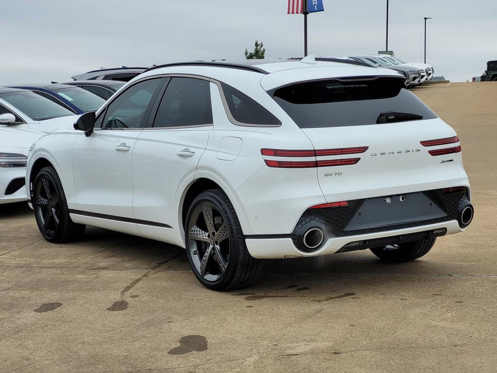 Used 2024 Genesis GV70 3.5T Sport w/ Sport Advanced Package image 6