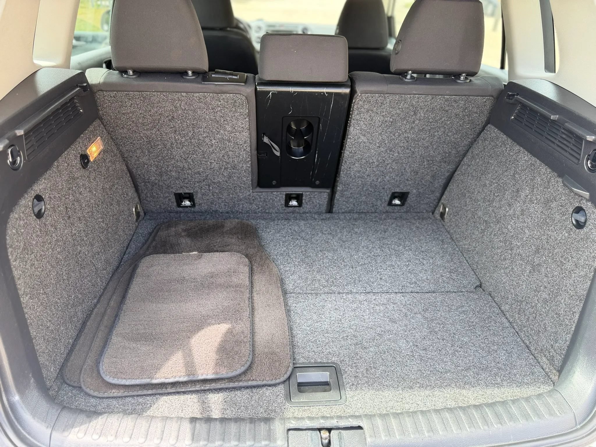 Used 2014 Volkswagen Tiguan S FWD image 31