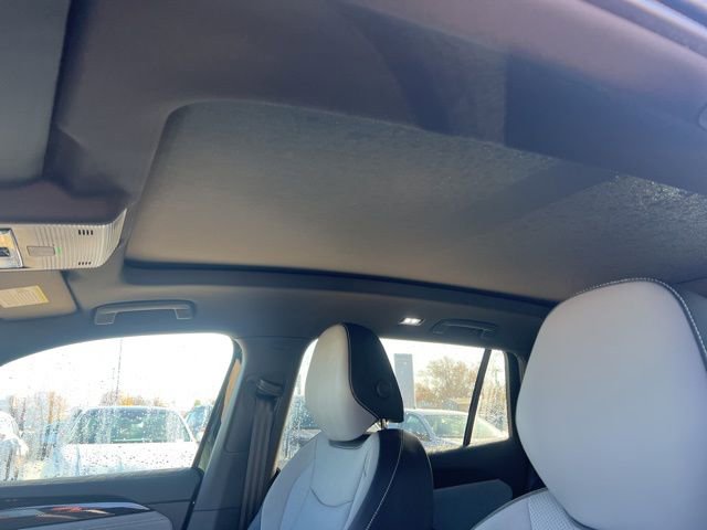 New 2026 Volkswagen Tiguan SE R-Line image 11