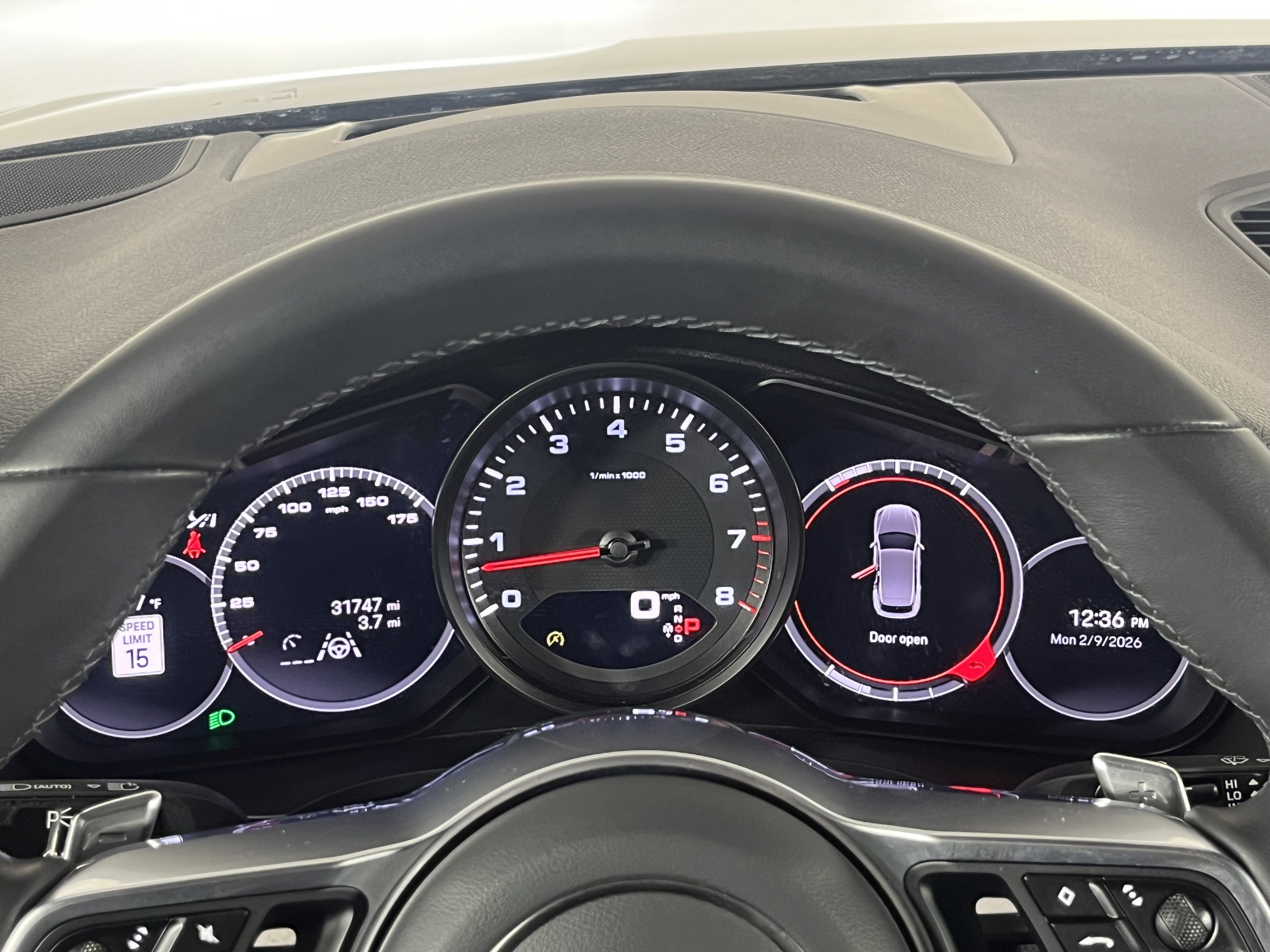 Used 2023 Porsche Cayenne Platinum Edition image 13