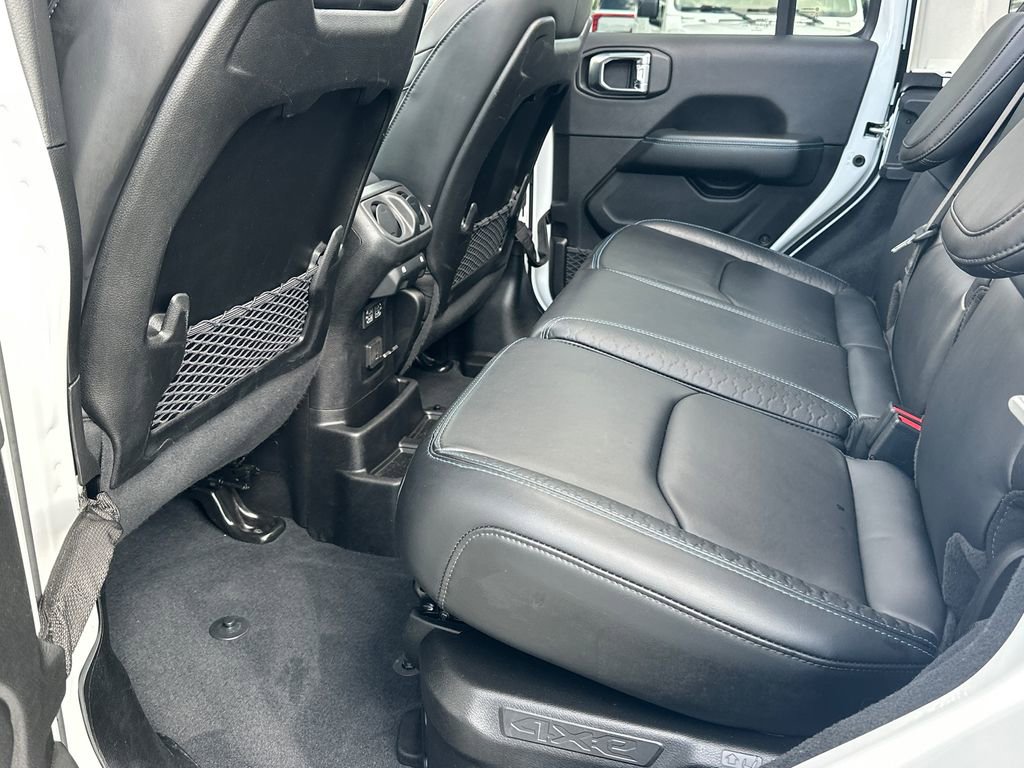 Used 2024 Jeep Wrangler High Altitude AWD/4WD image 17