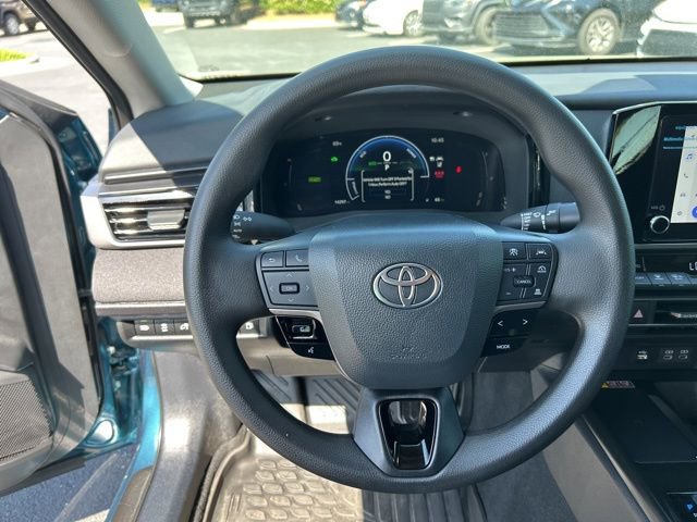 Used 2025 Toyota Camry LE FWD image 19