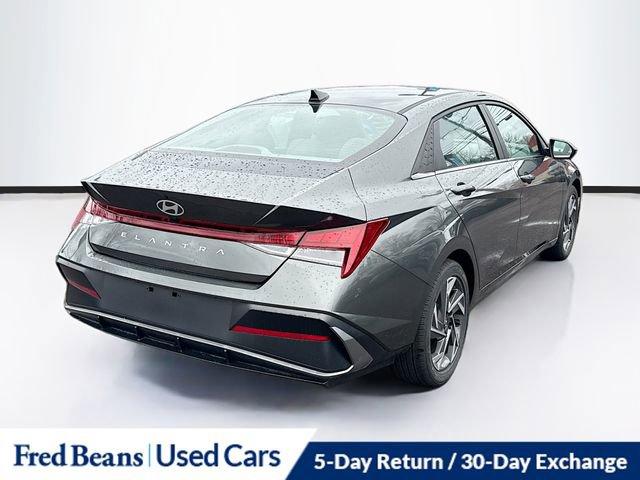 Used 2024 Hyundai Elantra SEL w/ Convenience Package image 7